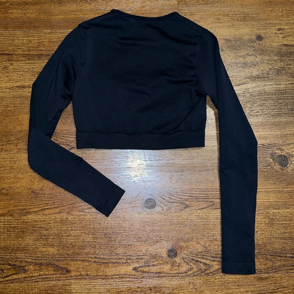 Gymshark Everyday Vital Black Long Sleeve Seamless Activewear Crop Top Size S - Picture 6 of 8